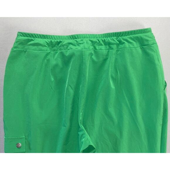 Chico's Zenergy Super Lightweight Pull On Microfiber Cargo Pants. Green, 1 (8) - Picture 9 of 9